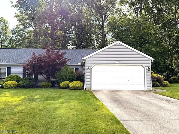 1933 Candlewood Dr, Avon, OH 44011