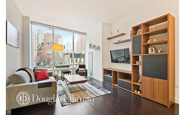 Rented by Douglas Elliman | media 15