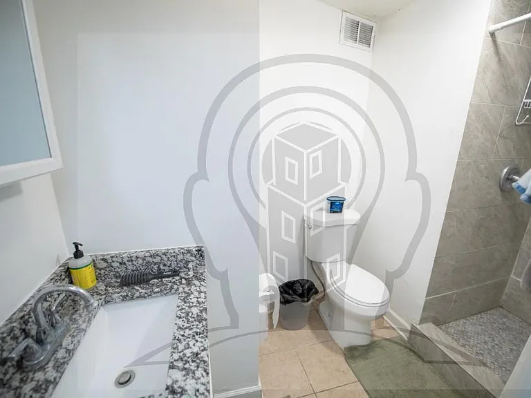 2240 N Halsted St #G — Photo 6