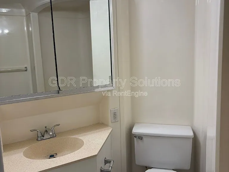 1100 Coal Ave SW #4 — Photo 7