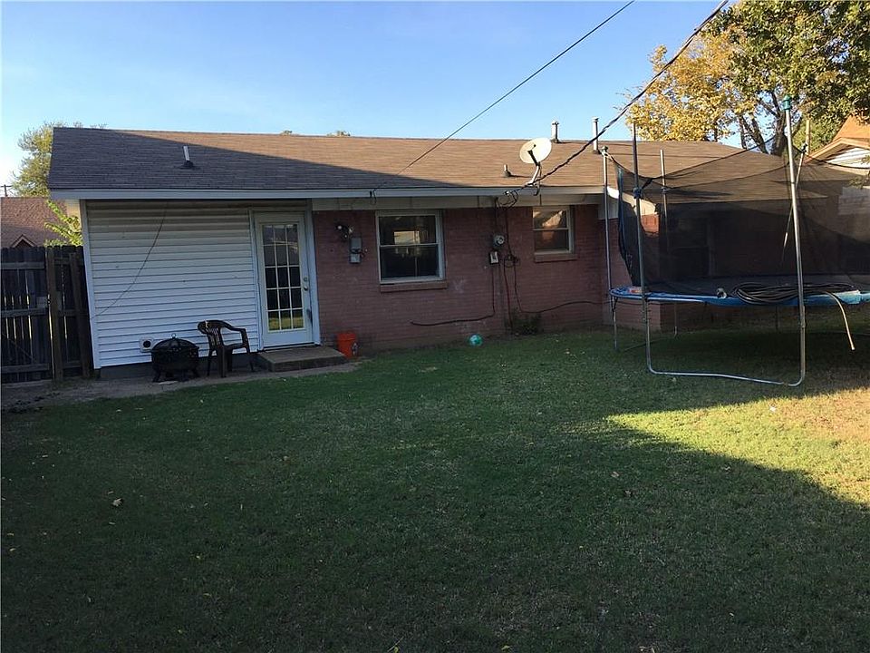 2nd image of 238 S Shore Pl