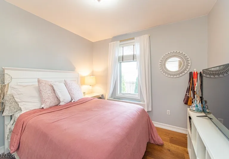 276 Chestnut St #1G — Photo 14