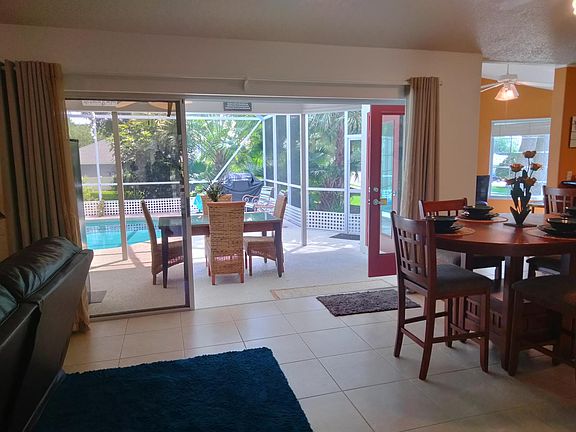 3rd image of 39100 Treeline Dr