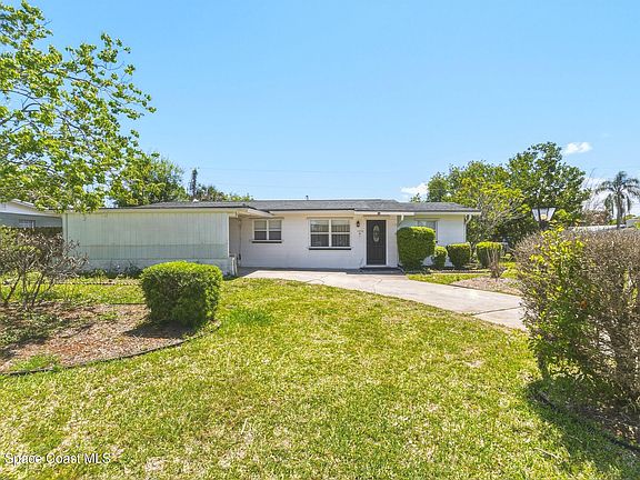 3rd image of 1395 Ashwood Dr