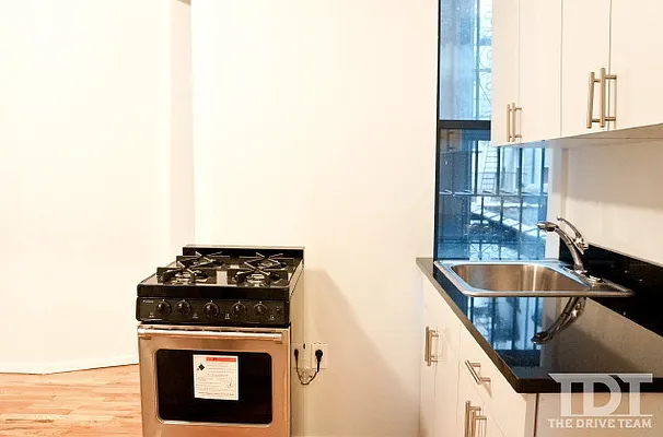 Rented by J Misrahi Realty Corp | media 26