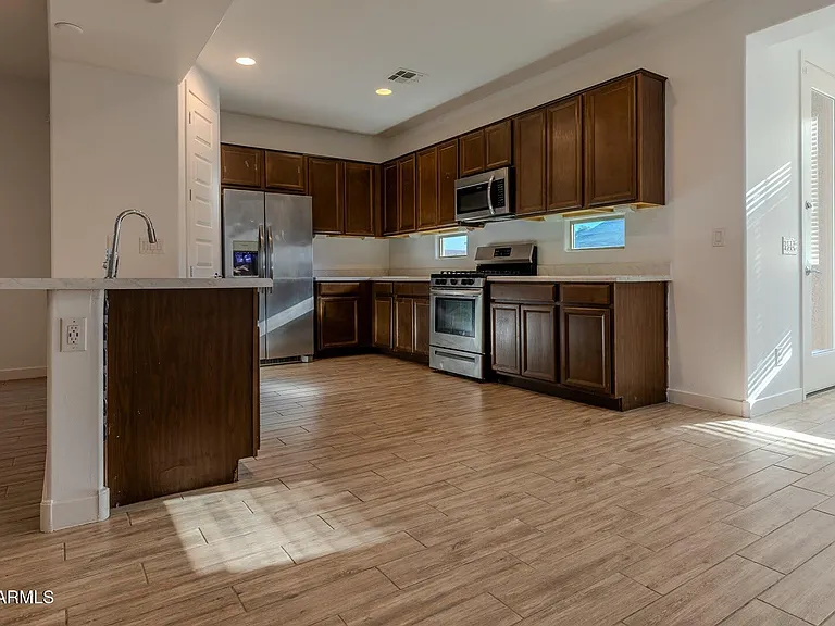 3830 S 64th Dr — Photo 19