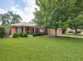 2976 Eric Ln, Farmers Branch, TX 75234