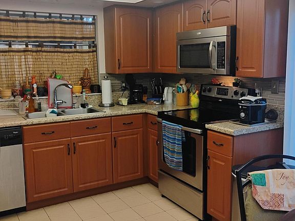 4th image of 5665 LAKEVIEW MEWS Drive