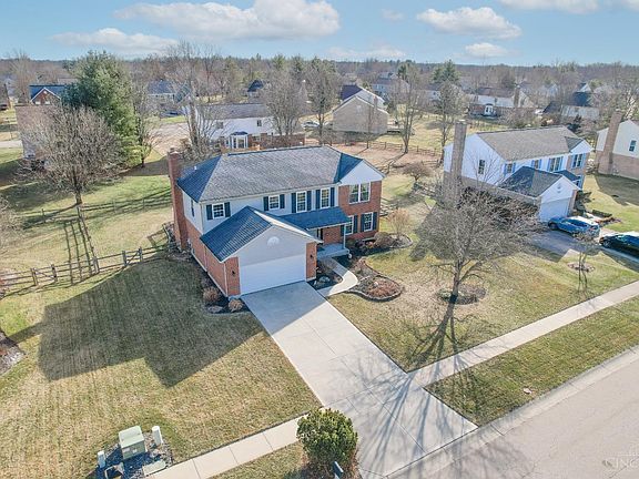 3rd image of 9720 Cedar Knoll Dr