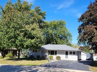 1329 Arrowhead Dr, Bourbonnais, IL