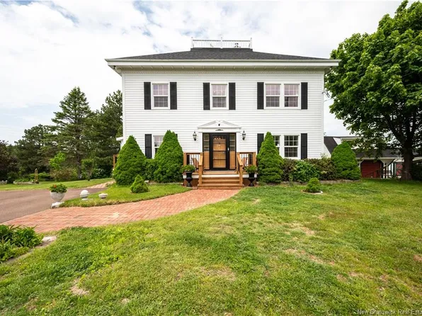 537 Trafalgar Rd, Dundas, NB E1G 3K4