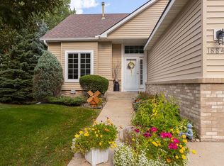 1884 Ridgecrest Cir, Eagan, MN 55122