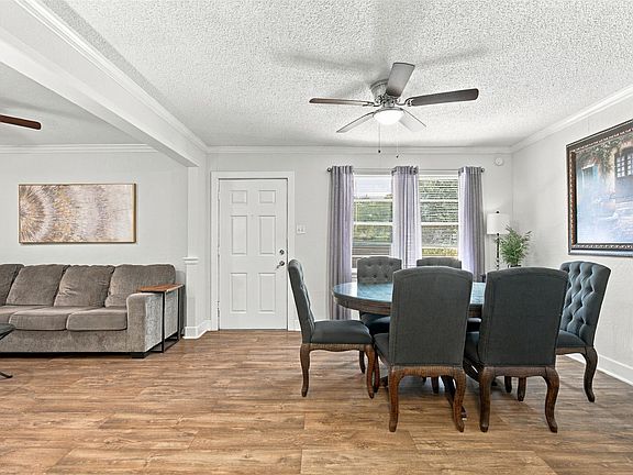 4th image of 3402 Charles St #A