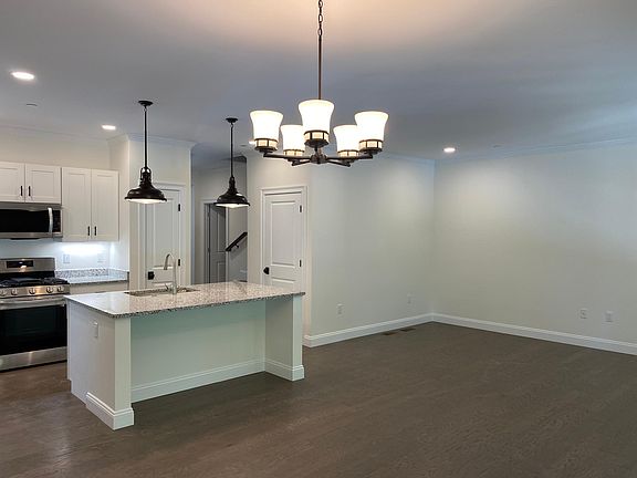 4th image of 7 E Dexter Ave #26
