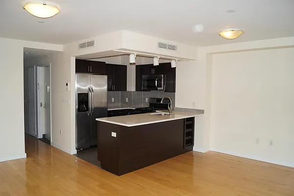 Rented by Brooklyn Bridge | media 20