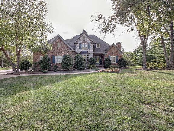 2nd image of 405 Glen Lakes Ct
