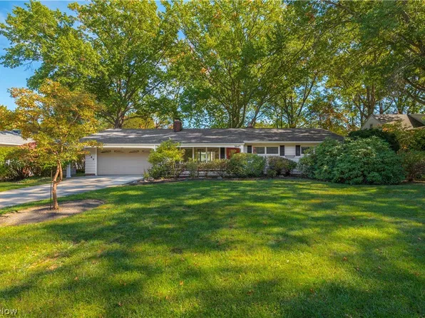 1647 Westhill Blvd, Westlake, OH 44145