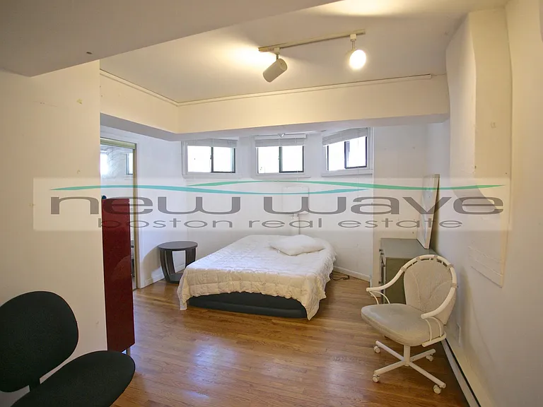 429 Marlborough St #1 — Photo 11