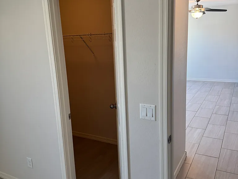 1644 E Jahns St — Photo 11
