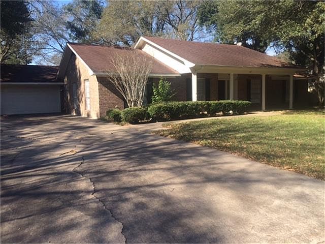 1st image of 107 Briar Cir