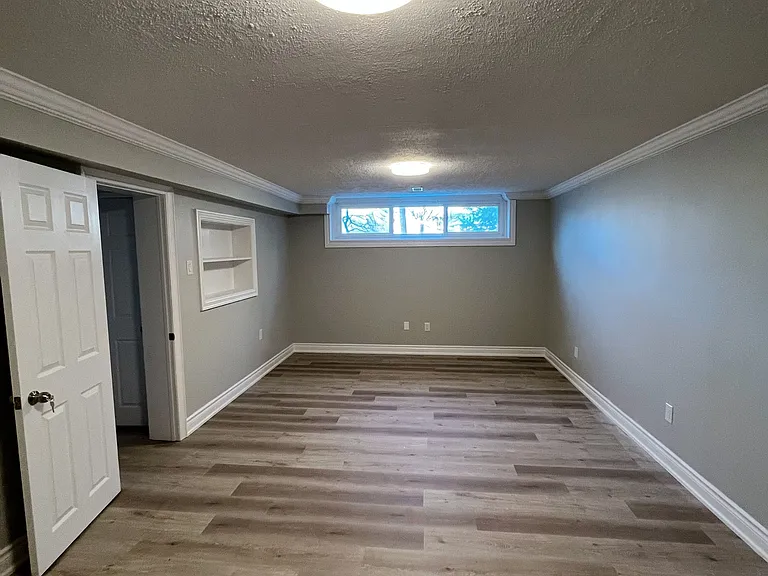 380 Bent Cres — Photo 14
