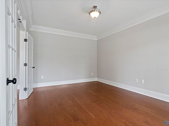 4th image of 26 Forest Meadow Blvd