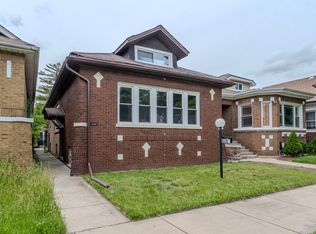 8336 S Paxton Ave, Chicago, IL