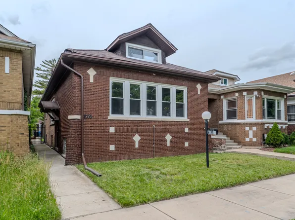 8336 S Paxton Ave, Chicago, IL 60617
