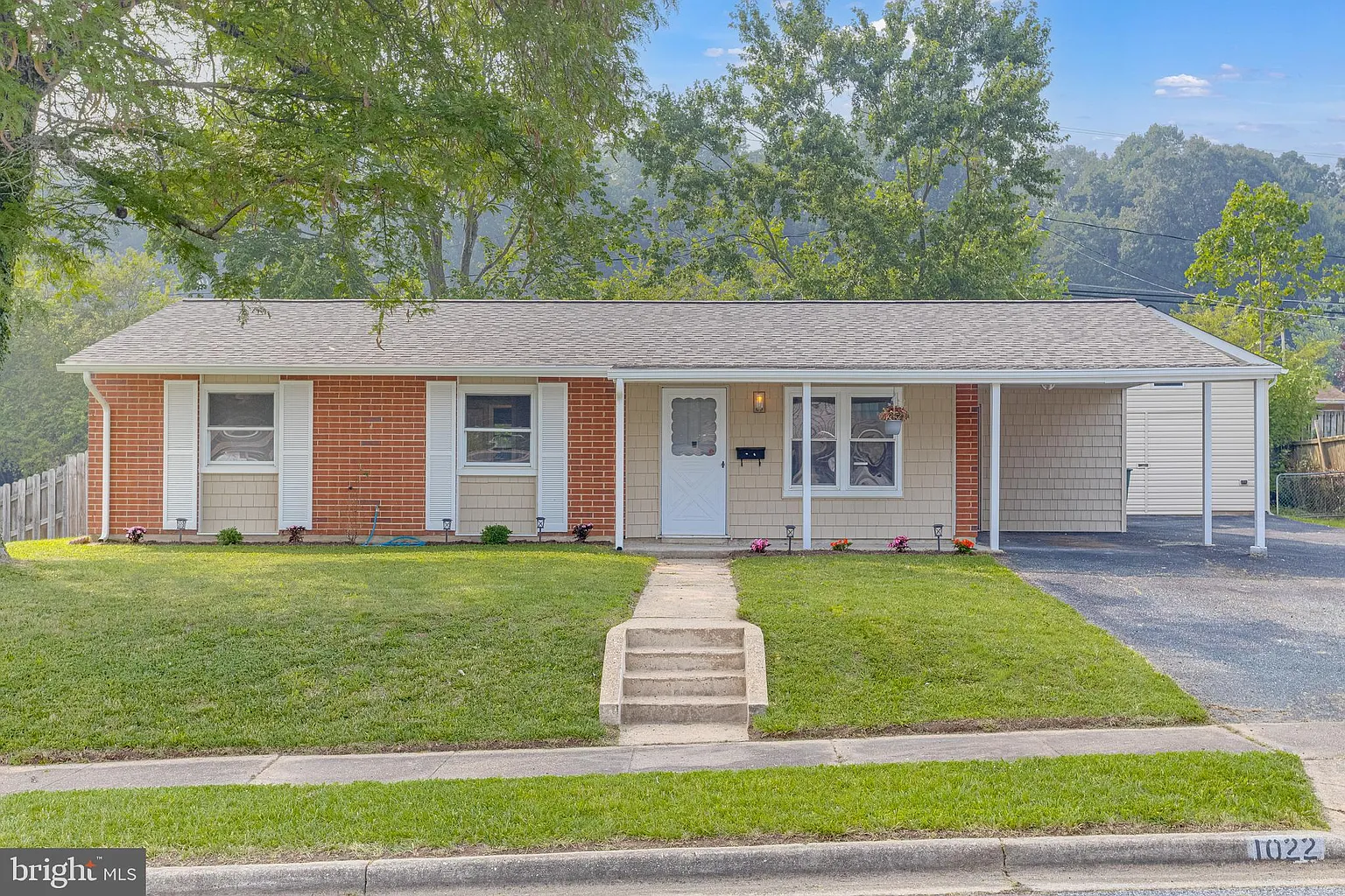 1022 Ensor Dr photo 1