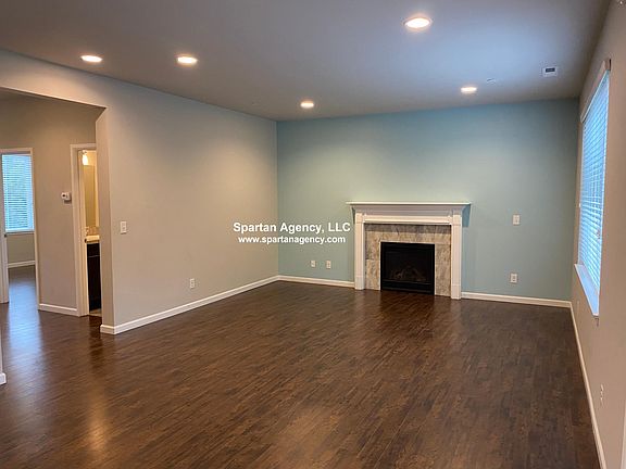 5th image of 17208 107th Street Ct E