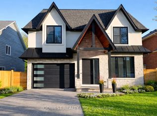 402 Niar Ave, Mississauga, ON L5G 1W3