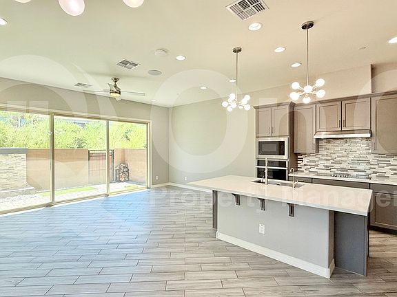 3rd image of 7423 E Paraiso Dr