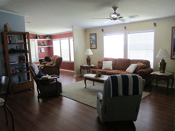 2nd image of 335 Belle Tower Ave