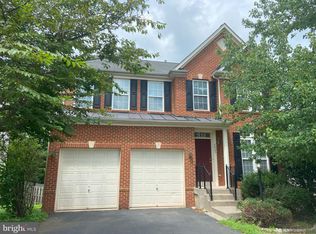 8085 Towering Oak Way, Manassas, VA 20111