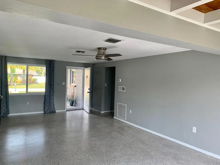 2308 La Salle St — Photo 9