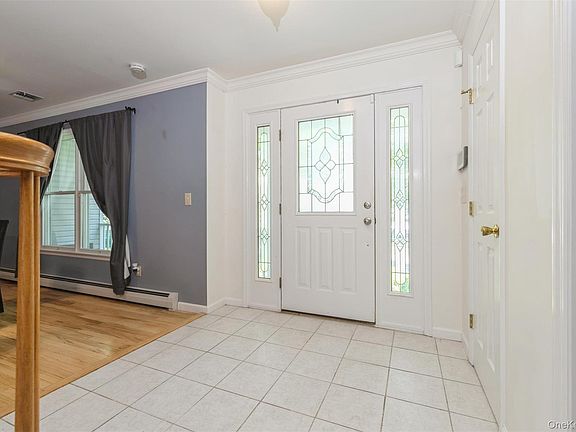 4th image of 212 Fairway Drive