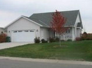 153 Quinion Dr, Mankato, MN 56001