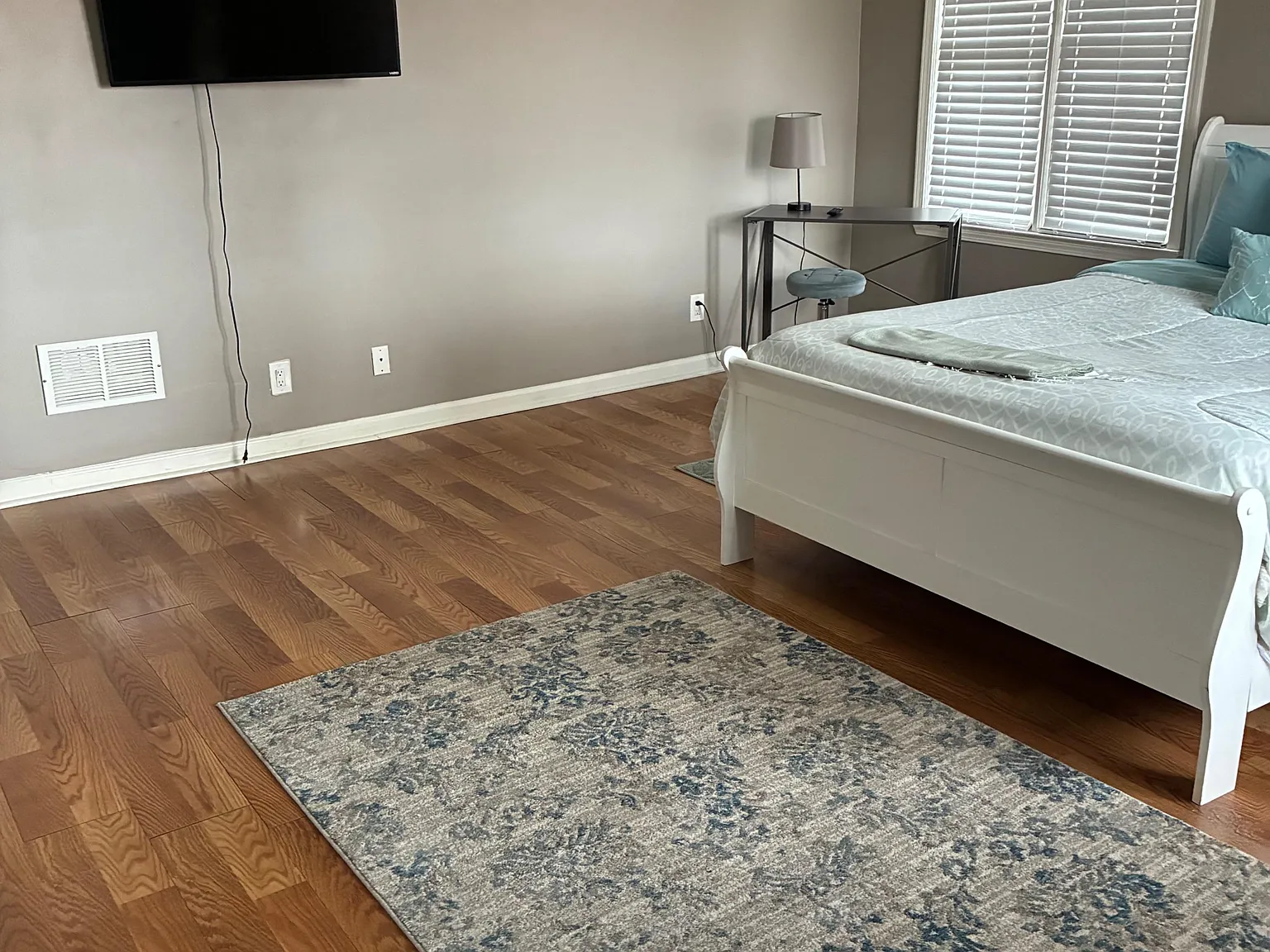 3 bed, 2.5 bath, 1699 sqft, $1,360 — Photo 4