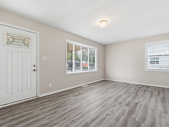 4th image of 7359 E 53rd St