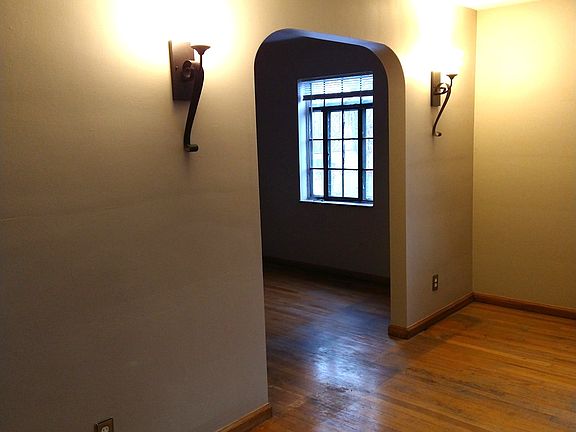 2nd image of 14240 Mettetal St