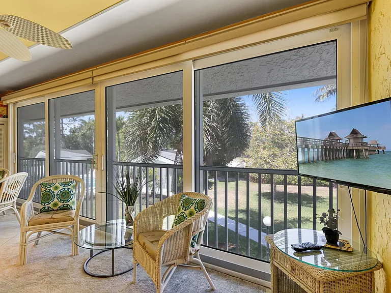 4126 Belair Ln #B10 — Photo 30