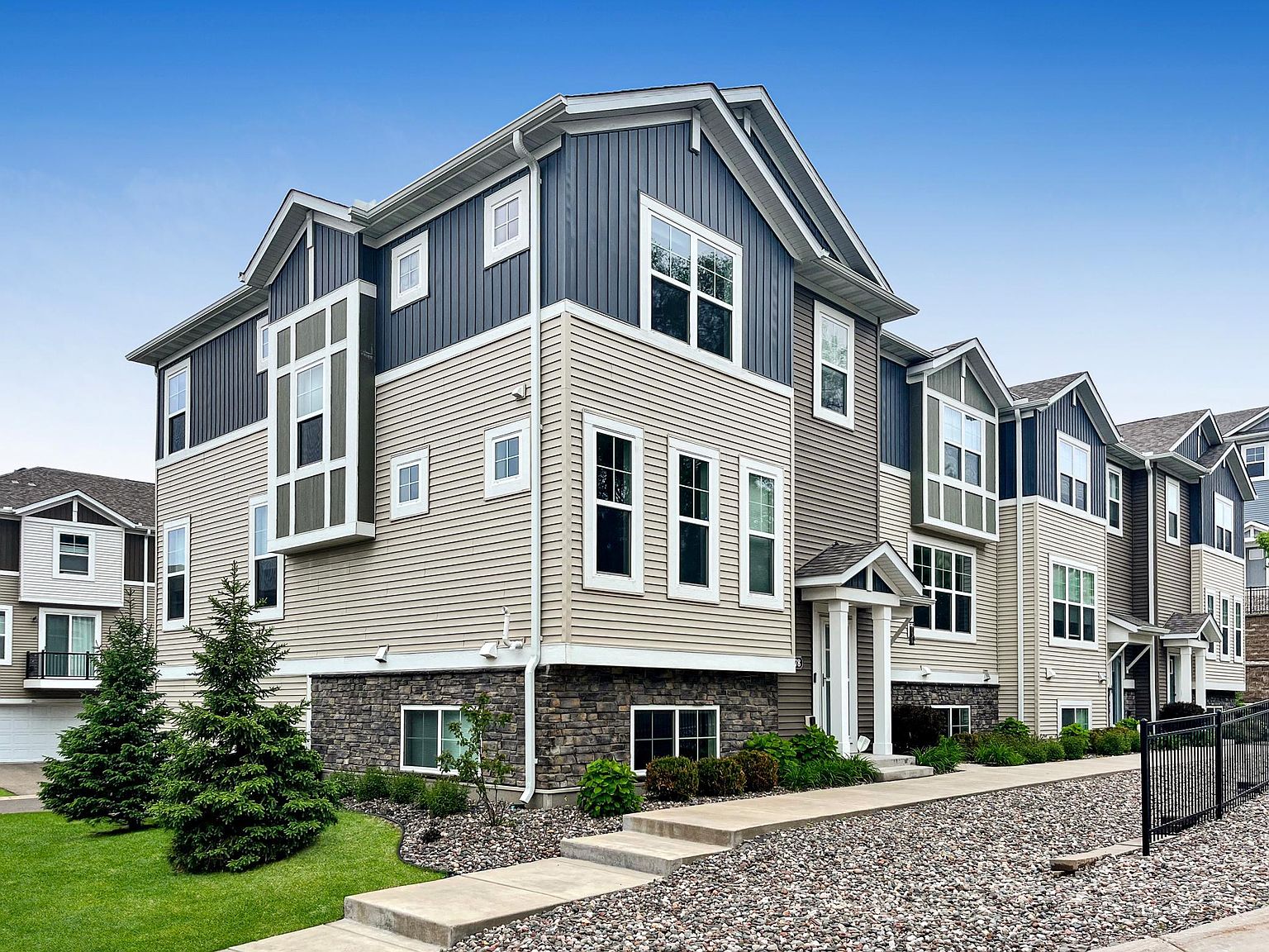 2278 Polar Way, North Saint Paul, MN 55109 | Zillow