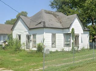 820 S 20th St, Mount Vernon, IL 62864