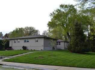 5740 Hamilton St, Omaha, NE 68132