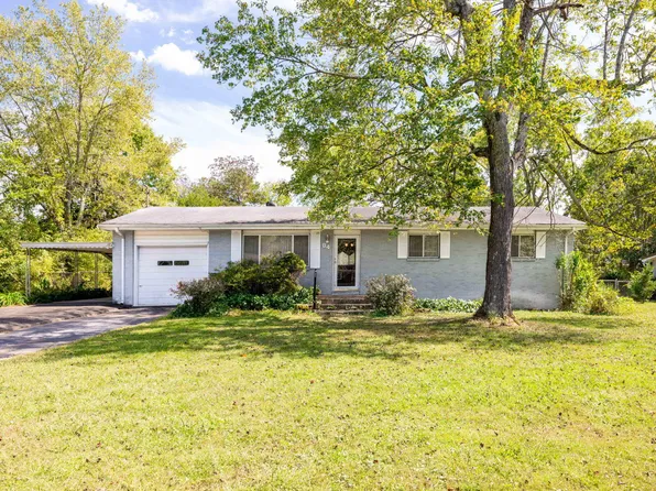 84 Valley Dr, Trenton, GA 30752
