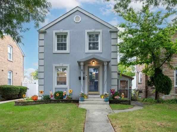 3233 N Panama Ave, Chicago, IL 60634