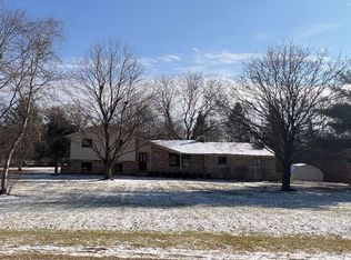 4641 Kingswood Dr, Brighton, MI