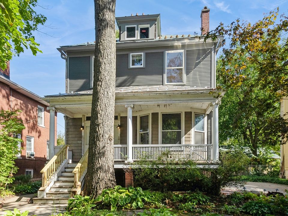 1st image of 9719 S Vanderpoel Ave