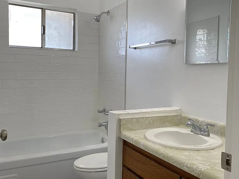 1619 Broadway — Photo 15
