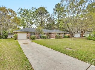 8 Chowning Drive, Savannah, GA 31419